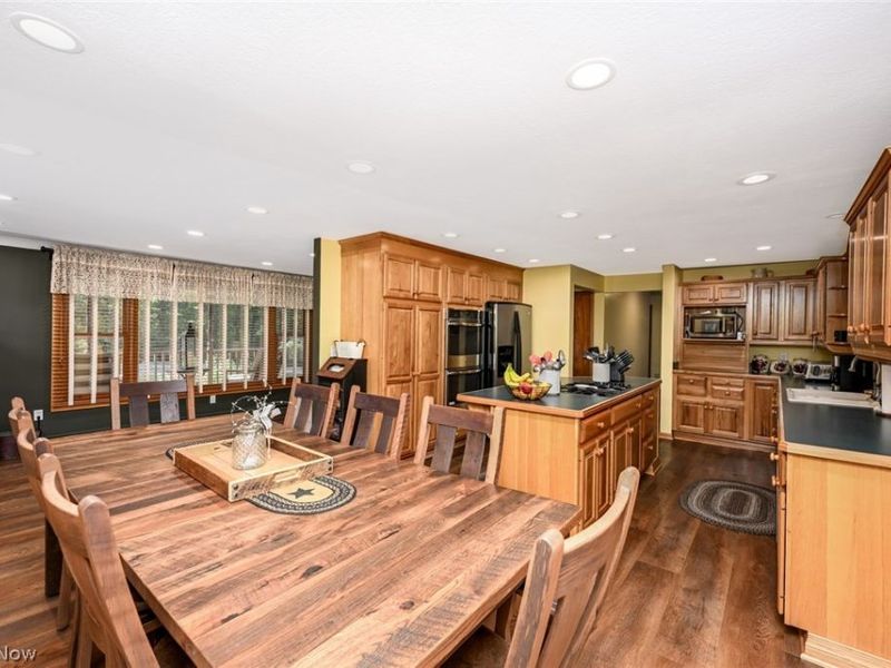10953 Ambler Lane, Mantua, OH 44255 Photo 6