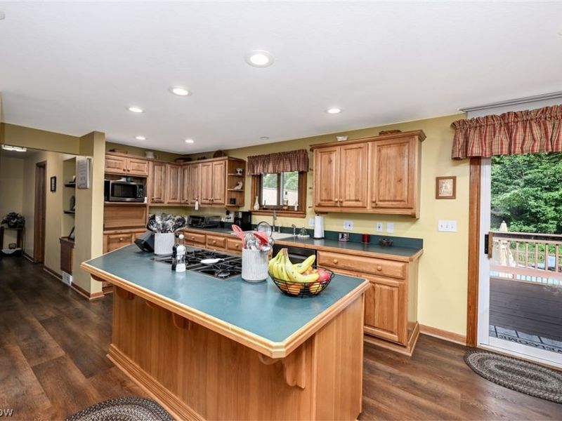 10953 Ambler Lane, Mantua, OH 44255 Photo 7