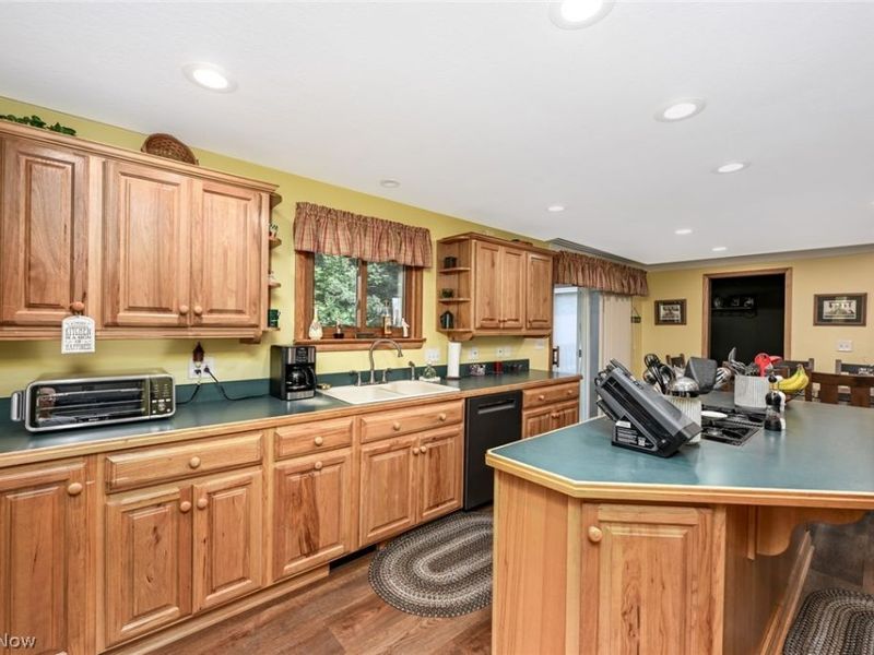 10953 Ambler Lane, Mantua, OH 44255 Photo 8