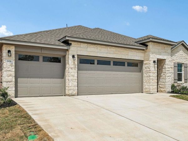 208 Rivers Edge DR, Georgetown, TX 78628
