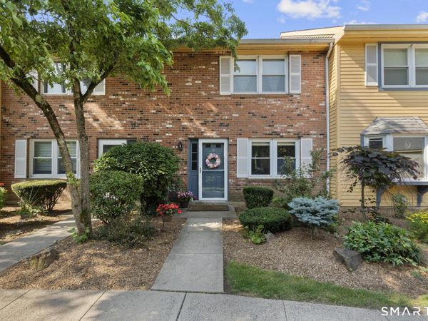 1400 Hartford, Unit 31, North Haven, CT 06473