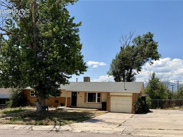 100 Grinnell Street, Colorado Springs, CO 80911