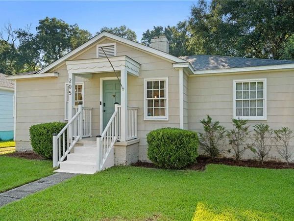 205 Pinehill Drive, Mobile, AL 36606