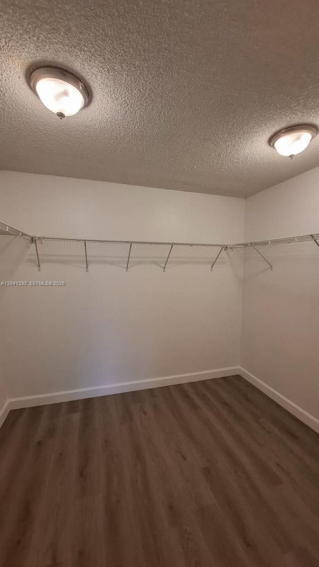 496 NW 165th St Rd , Unit D-612, Miami, FL 33169 Photo