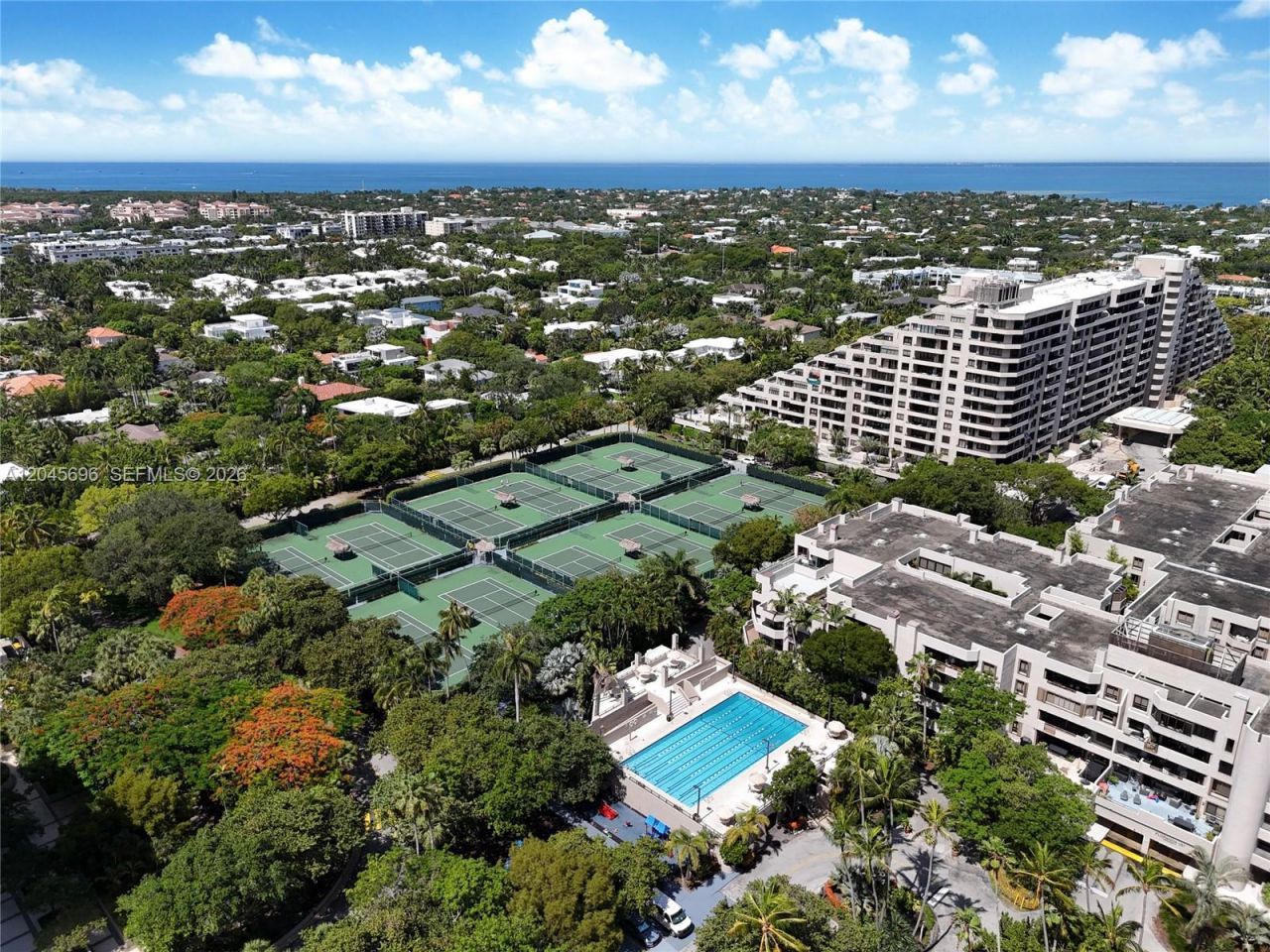 161 Crandon Blvd, Unit 326, Key Biscayne, FL 33149 Photo