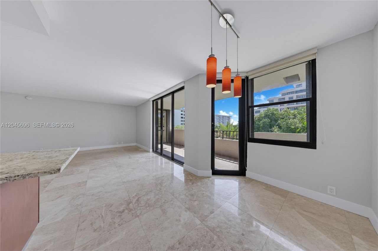 161 Crandon Blvd, Unit 326, Key Biscayne, FL 33149 Photo