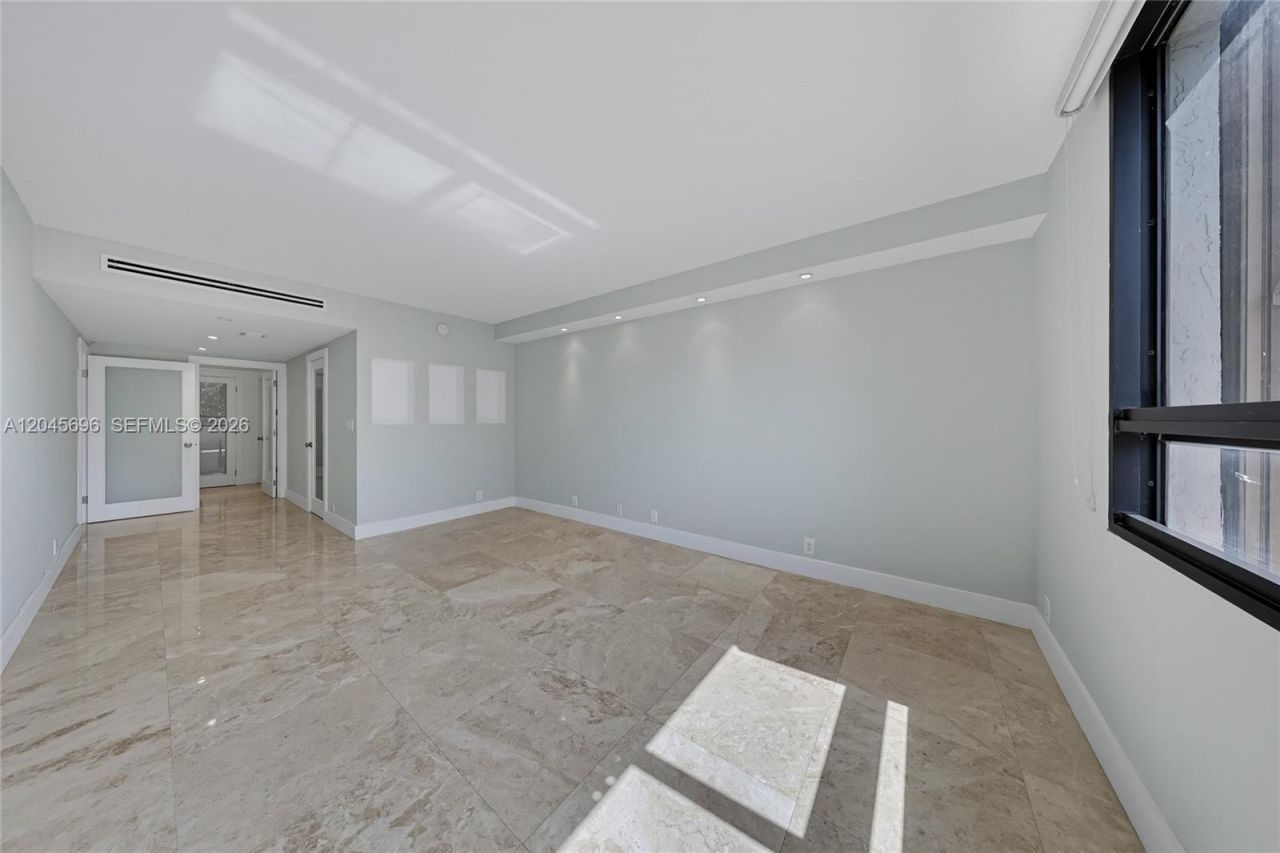 161 Crandon Blvd, Unit 326, Key Biscayne, FL 33149 Photo