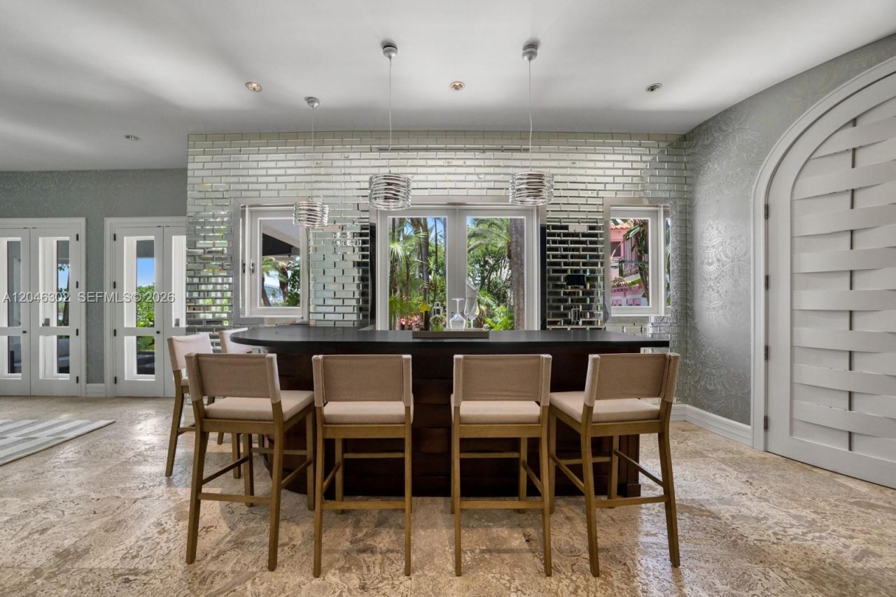 16 Palm Ave , Miami Beach, FL 33139 Photo