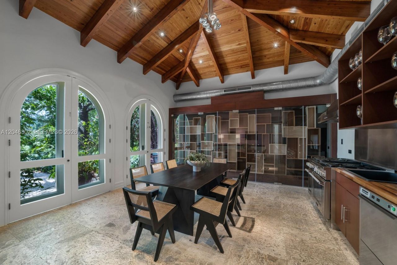 16 Palm Ave , Miami Beach, FL 33139 Photo
