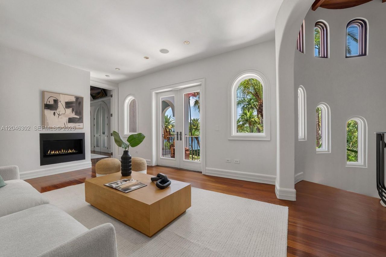 16 Palm Ave , Miami Beach, FL 33139 Photo