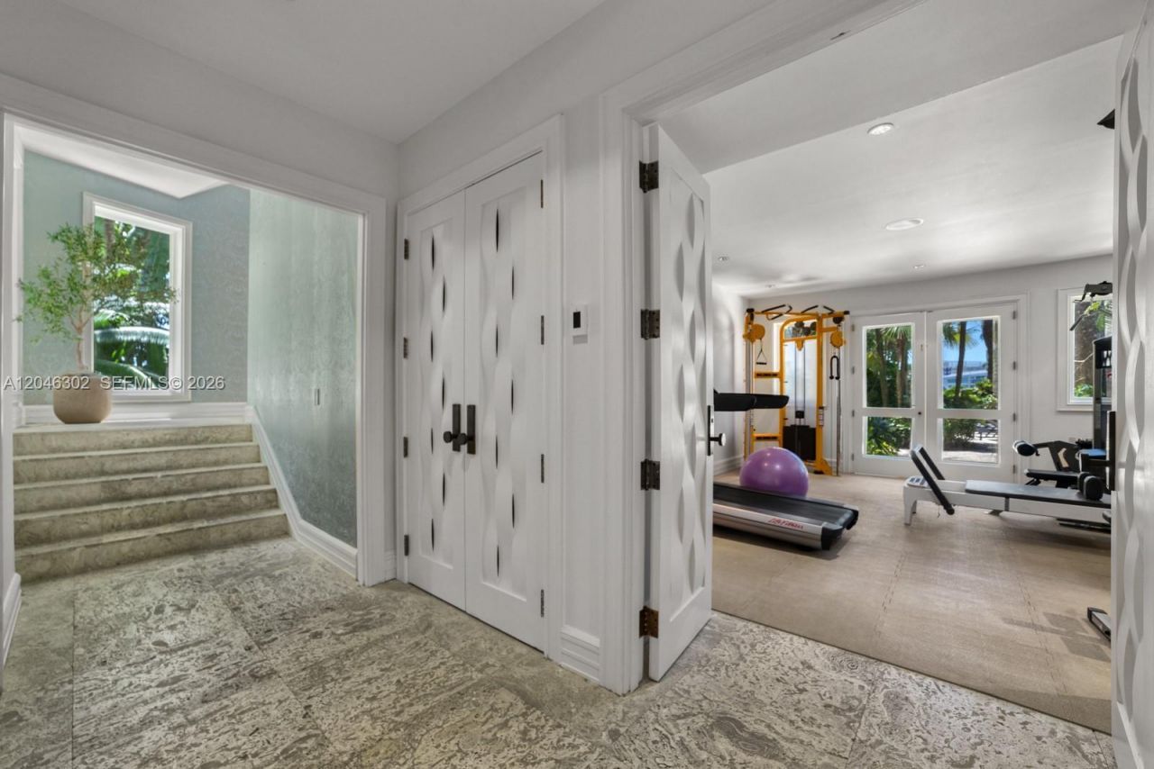 16 Palm Ave , Miami Beach, FL 33139 Photo