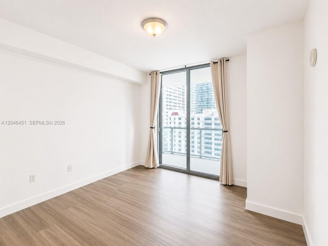 1111 SW 1st Ave , Unit 1716-N, Miami, FL 33130 Photo