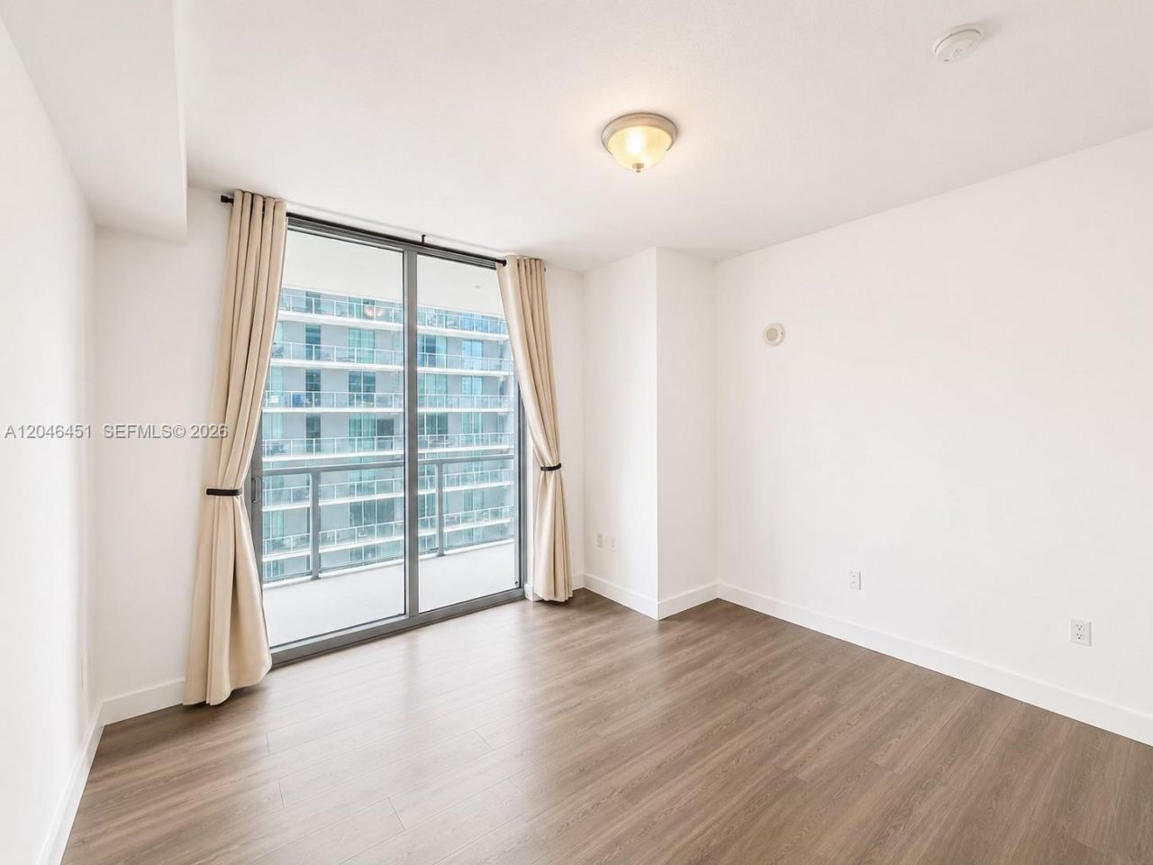 1111 SW 1st Ave , Unit 1716-N, Miami, FL 33130 Photo