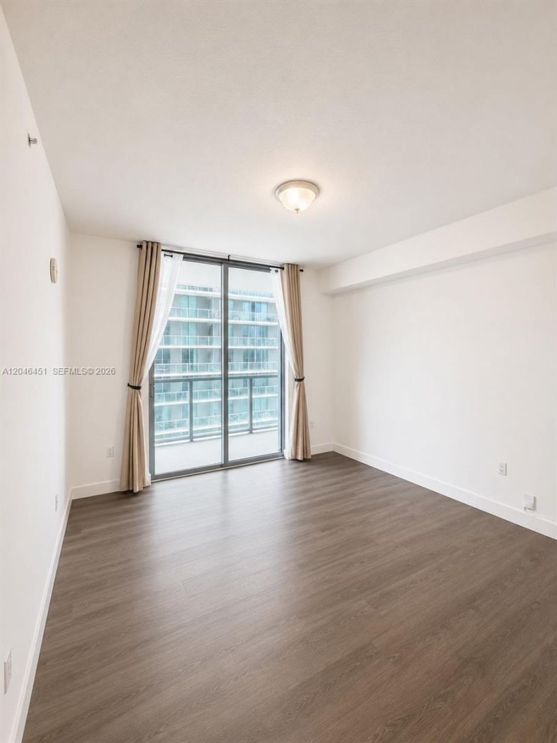 1111 SW 1st Ave , Unit 1716-N, Miami, FL 33130 Photo