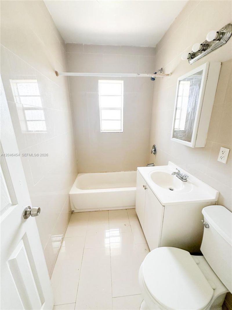 2130/2140 Bay Dr , Miami Beach, FL 33141 Photo