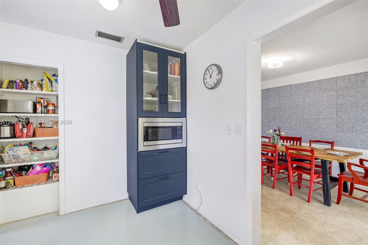 3620 NW 24th St , Lauderdale Lakes, FL 33311 Photo