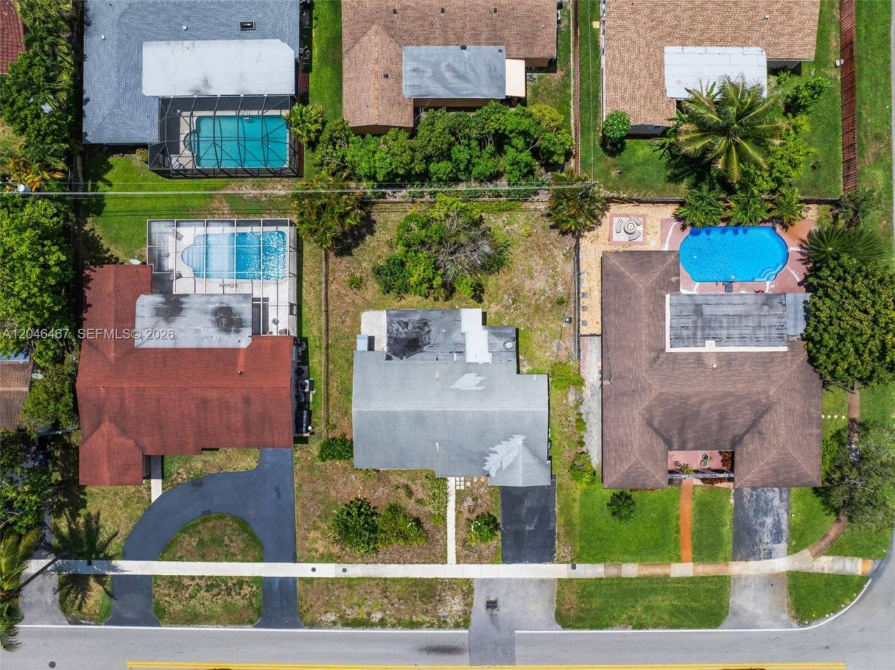 3620 NW 24th St , Lauderdale Lakes, FL 33311 Photo