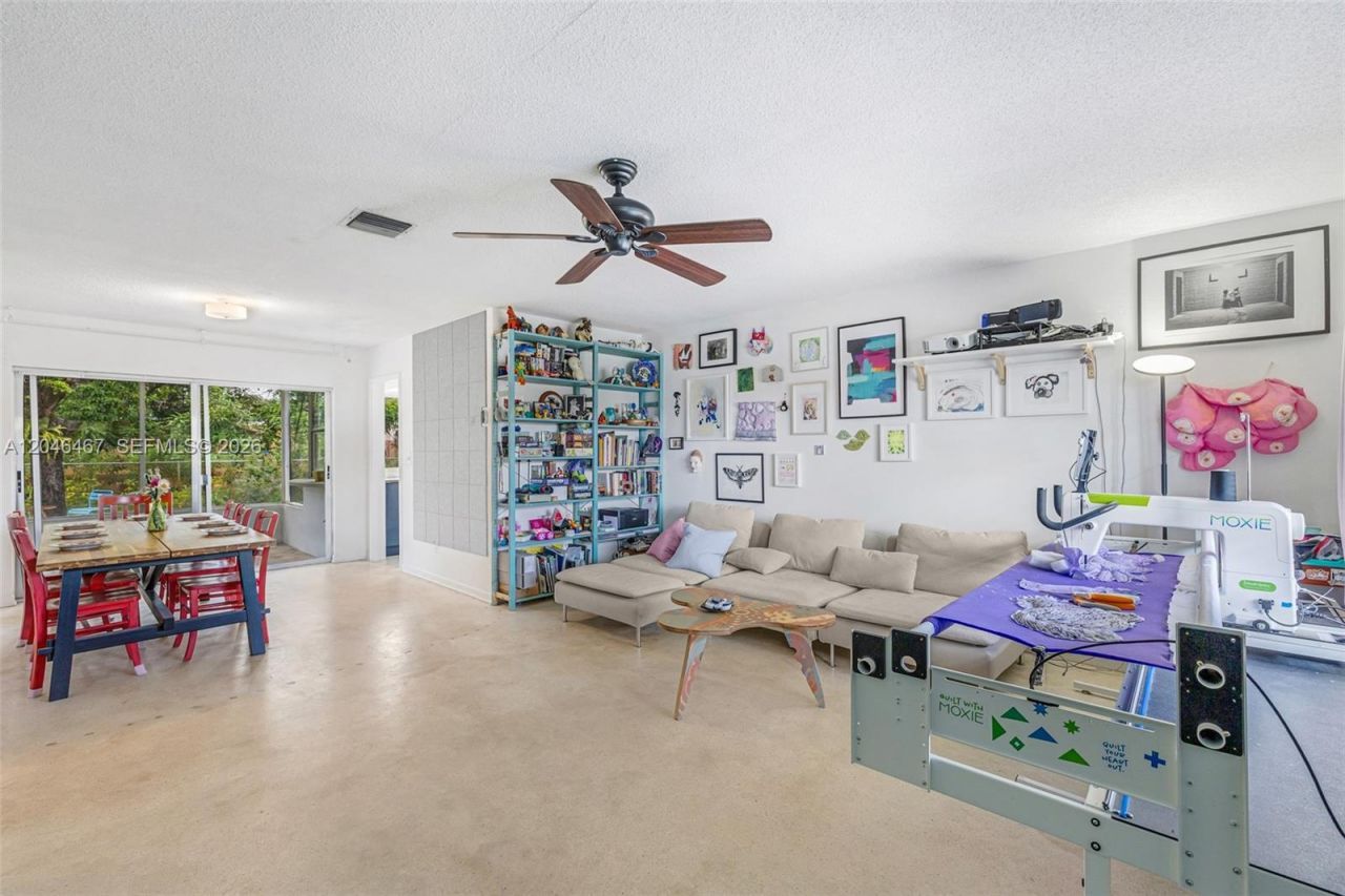 3620 NW 24th St , Lauderdale Lakes, FL 33311 Photo