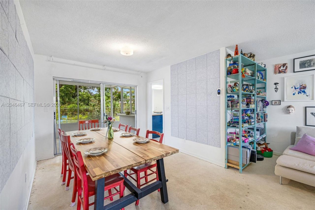 3620 NW 24th St , Lauderdale Lakes, FL 33311 Photo