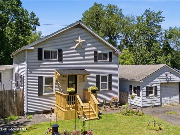 102 Stone Quarry Road, Clifton Park, NY 12065
