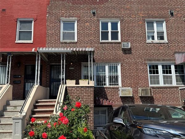 80-76 164th Street , Jamaica, NY 11432