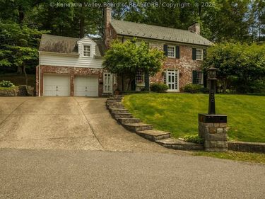 930 Lower Ridgeway Road, Charleston, WV 25314