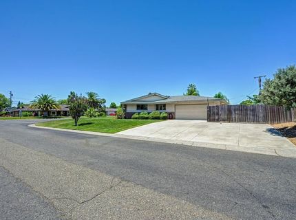2800 Ashbourne Dr, Sacramento, CA 95821 Photo