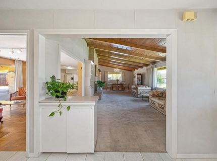 2800 Ashbourne Dr, Sacramento, CA 95821 Photo