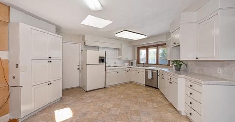 2800 Ashbourne Dr, Sacramento, CA 95821 Photo