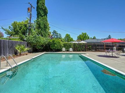 2800 Ashbourne Dr, Sacramento, CA 95821 Photo