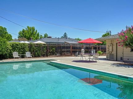 2800 Ashbourne Dr, Sacramento, CA 95821 Photo
