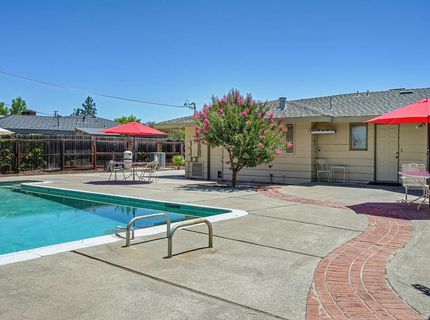 2800 Ashbourne Dr, Sacramento, CA 95821 Photo