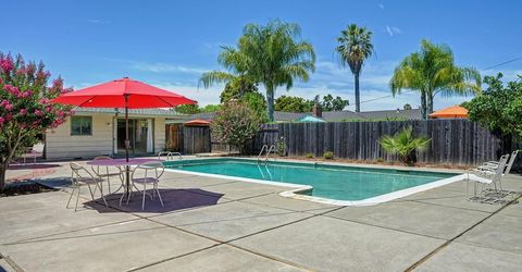 2800 Ashbourne Dr, Sacramento, CA 95821 Photo