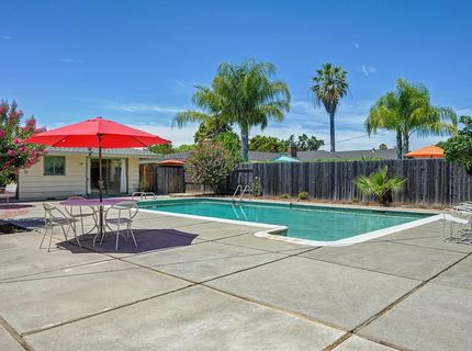 2800 Ashbourne Dr, Sacramento, CA 95821 Photo