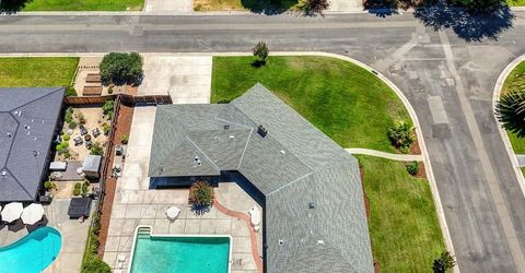 2800 Ashbourne Dr, Sacramento, CA 95821 Photo
