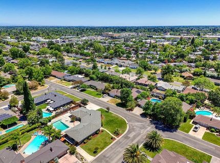 2800 Ashbourne Dr, Sacramento, CA 95821 Photo