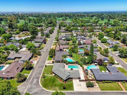 2800 Ashbourne Dr, Sacramento, CA 95821 Photo