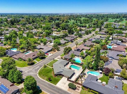 2800 Ashbourne Dr, Sacramento, CA 95821 Photo