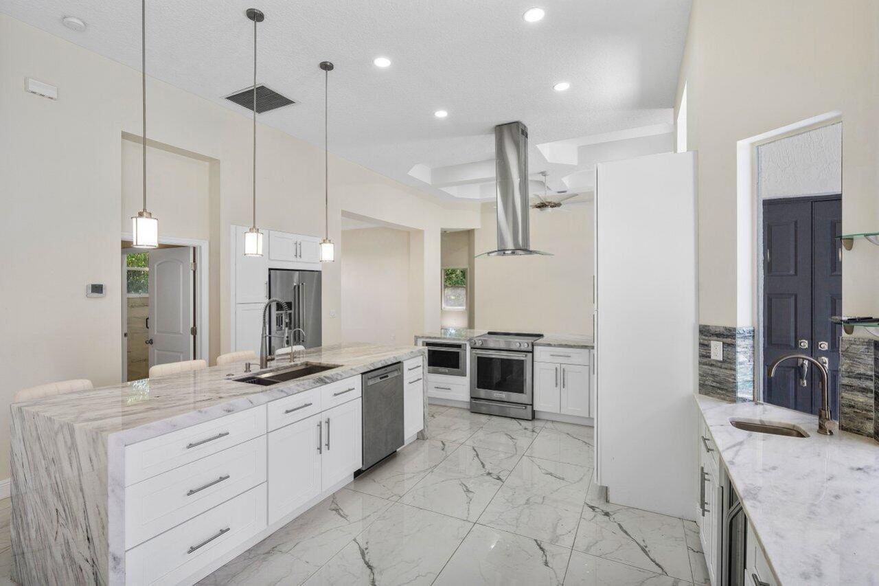 50 Lake Eden Drive, Boynton Beach, FL 33435 Photo