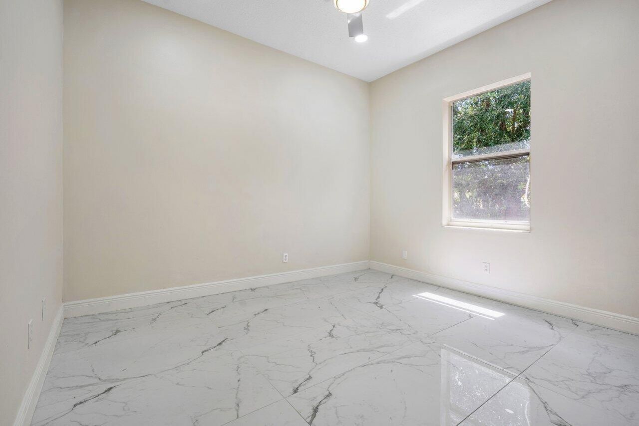 50 Lake Eden Drive, Boynton Beach, FL 33435 Photo