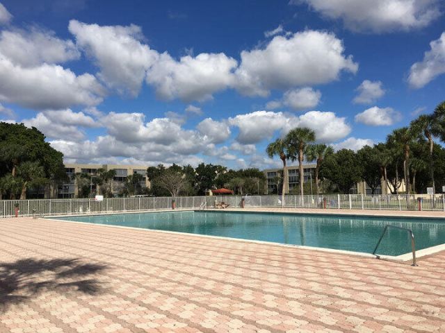 3161 NW 47th Terrace, Unit 311, Lauderdale Lakes, FL 33319 Photo