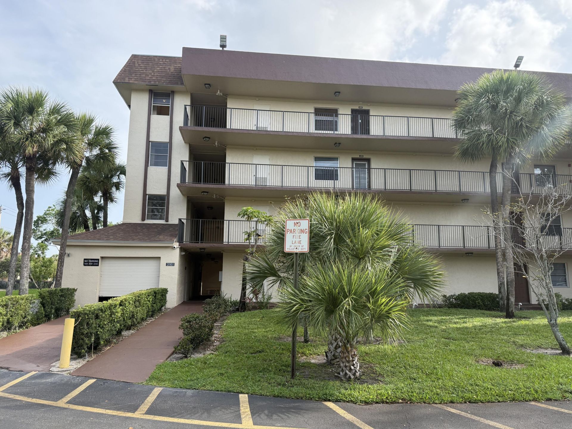 3161 NW 47th Terrace, Unit 311, Lauderdale Lakes, FL 33319 Photo