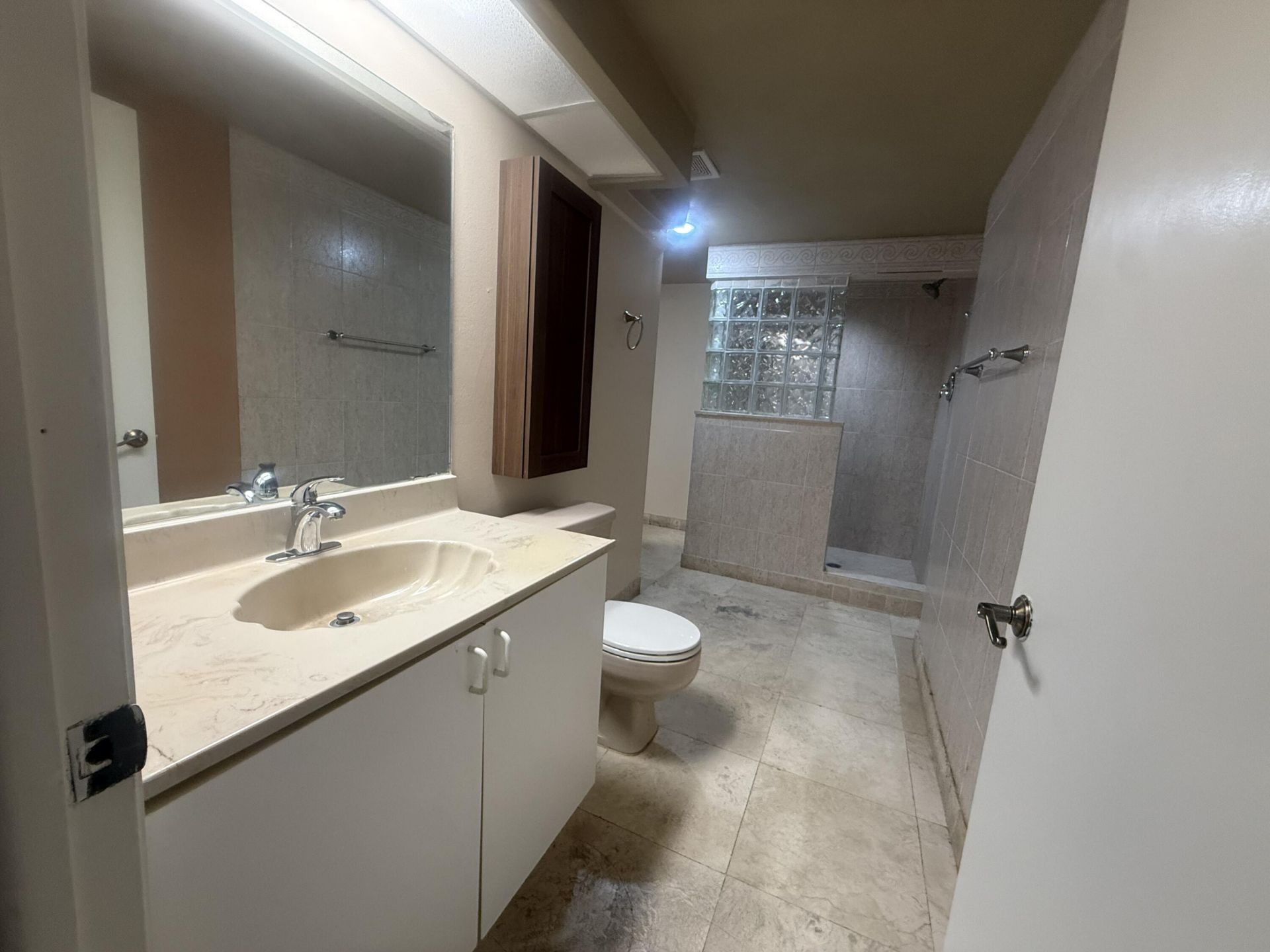 3161 NW 47th Terrace, Unit 311, Lauderdale Lakes, FL 33319 Photo