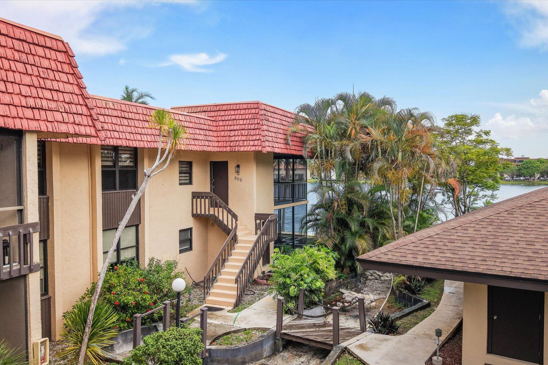 740 NE 199th Street, Unit 205g, Miami, FL 33179 Photo