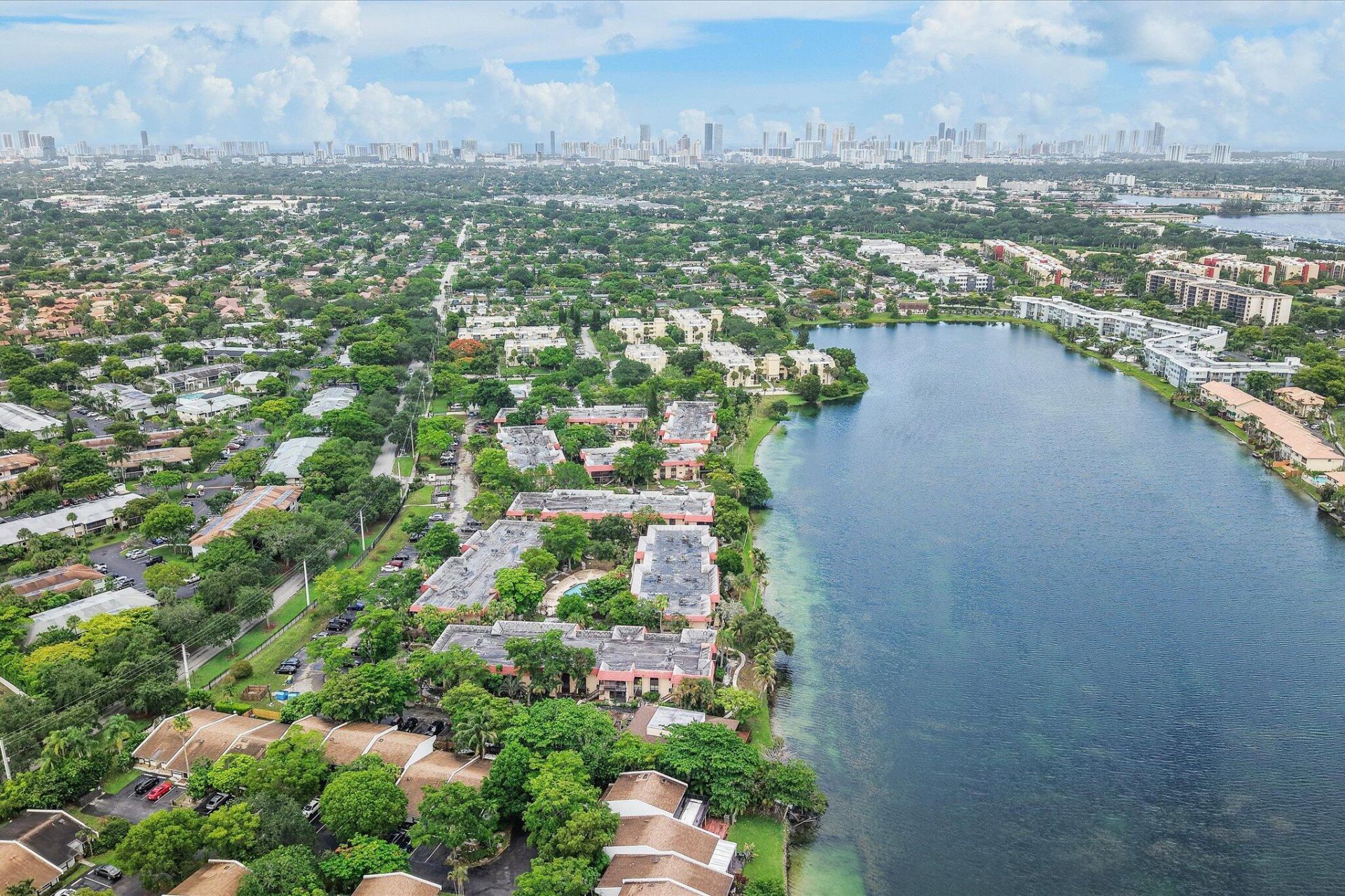 740 NE 199th Street, Unit 205g, Miami, FL 33179 Photo