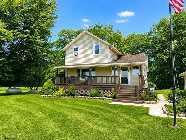 12096 Baumhart Road, Amherst, OH 44001