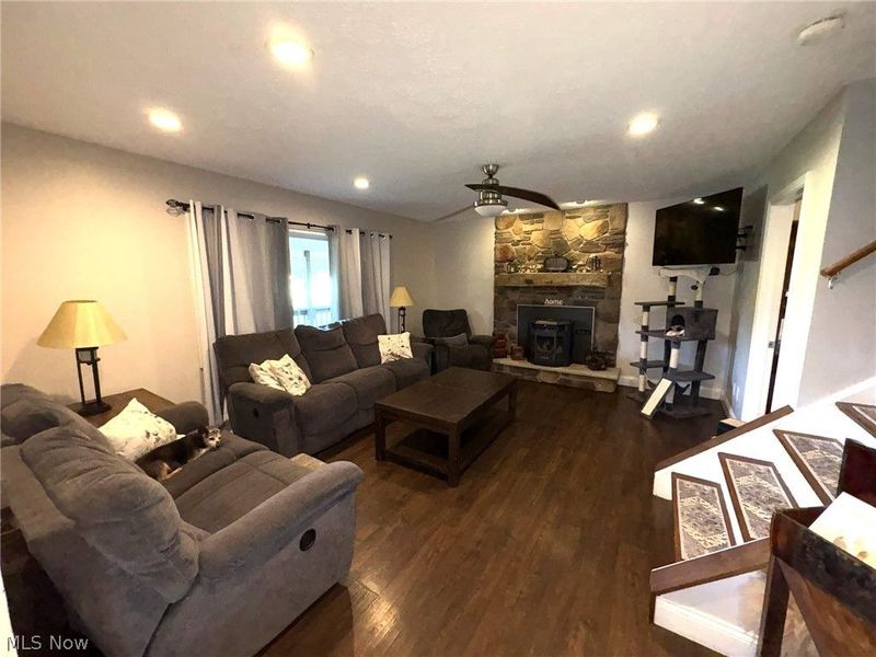 12096 Baumhart Road, Amherst, OH 44001 Photo 23