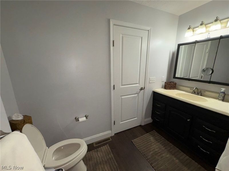 12096 Baumhart Road, Amherst, OH 44001 Photo 31