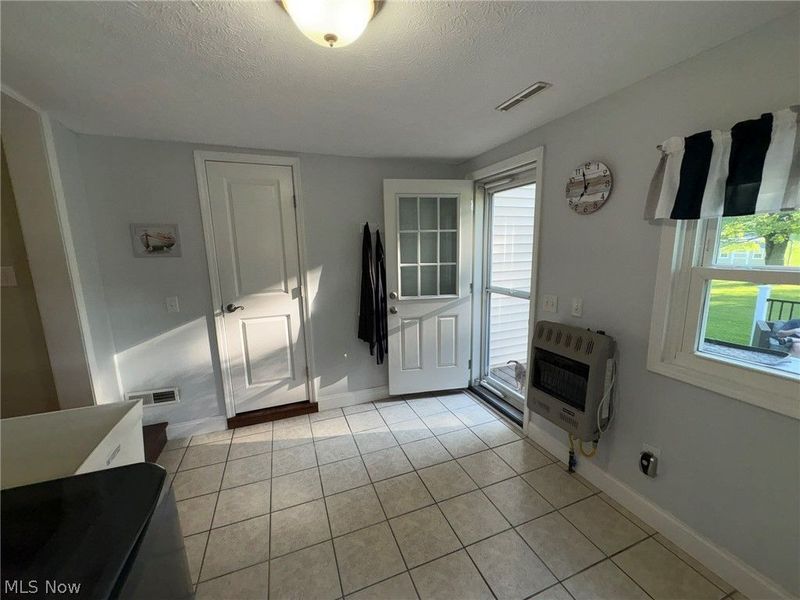 12096 Baumhart Road, Amherst, OH 44001 Photo 32