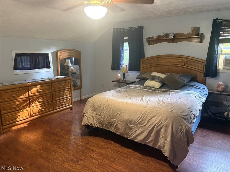12096 Baumhart Road, Amherst, OH 44001 Photo 4